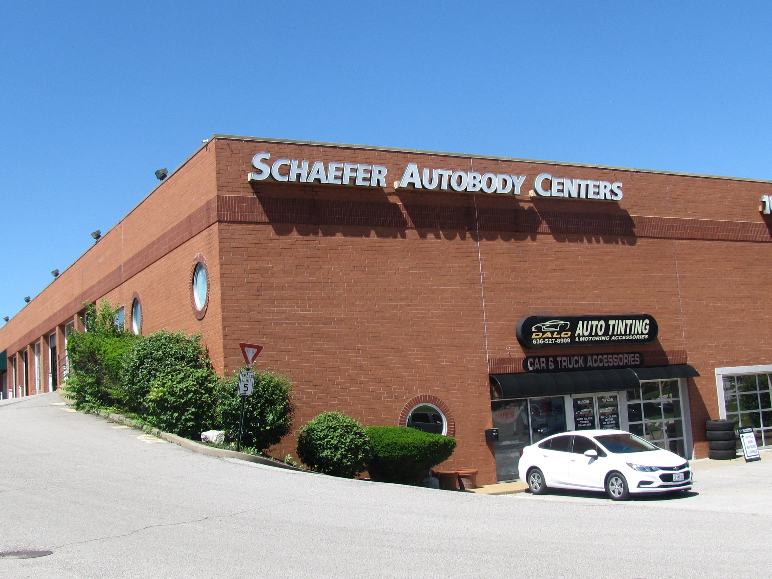 Auto Body Shop Ellisville Mo Schaefer Autobody Centers